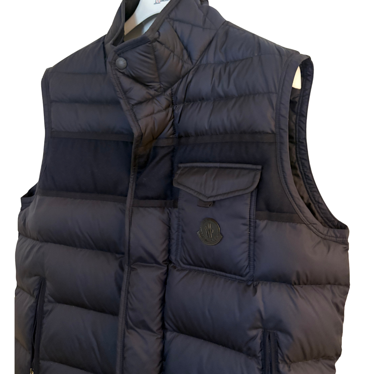 Moncler Athos Gilet / 4