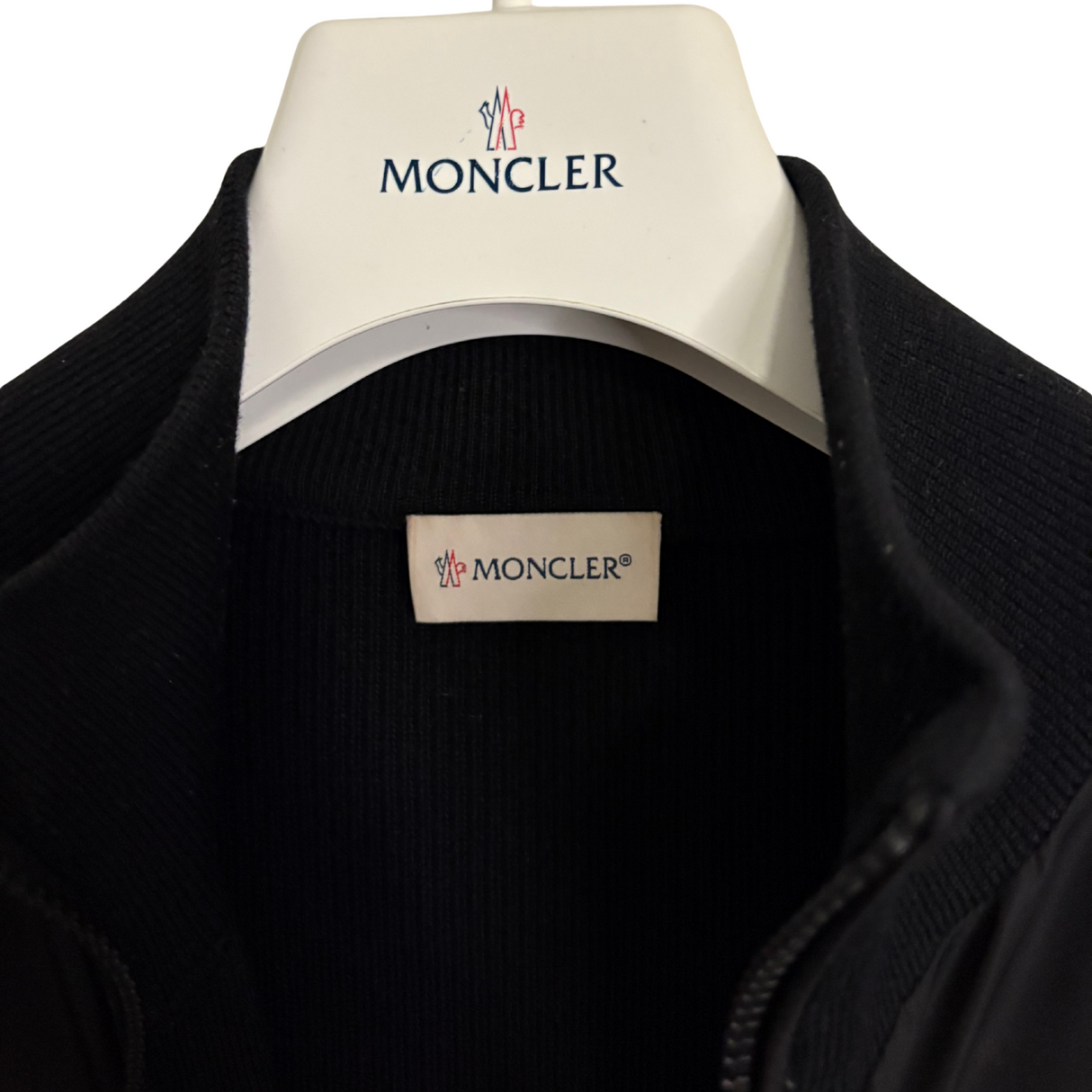 Moncler Tricot Cardigan / L