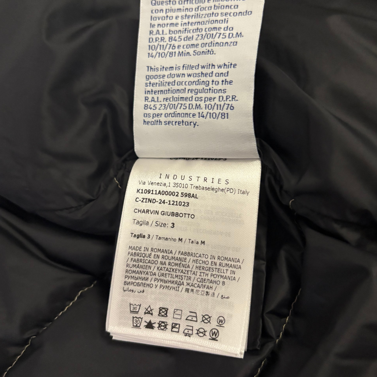 Moncler Charvin Brand New / 3