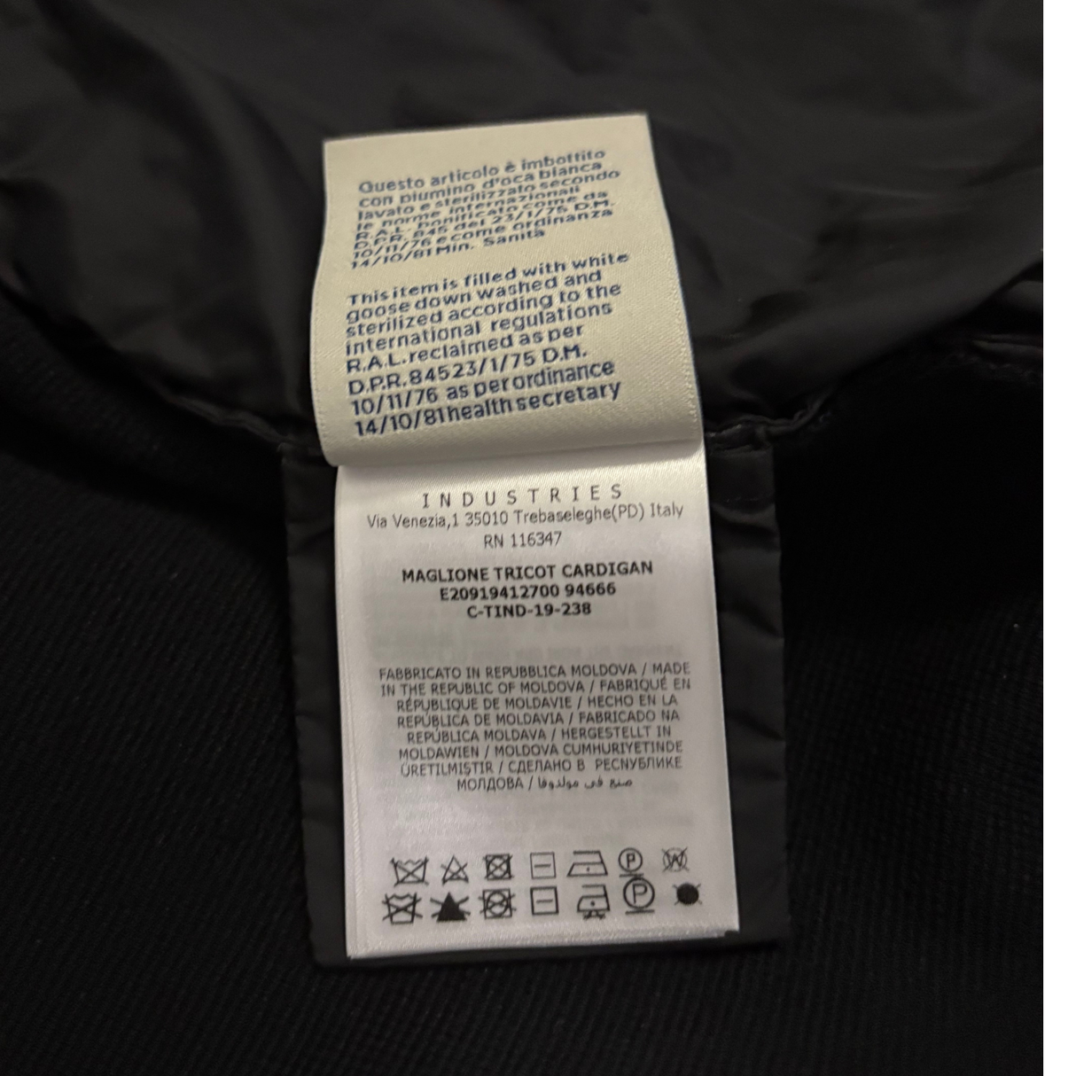 Moncler Down Cardigan / XL