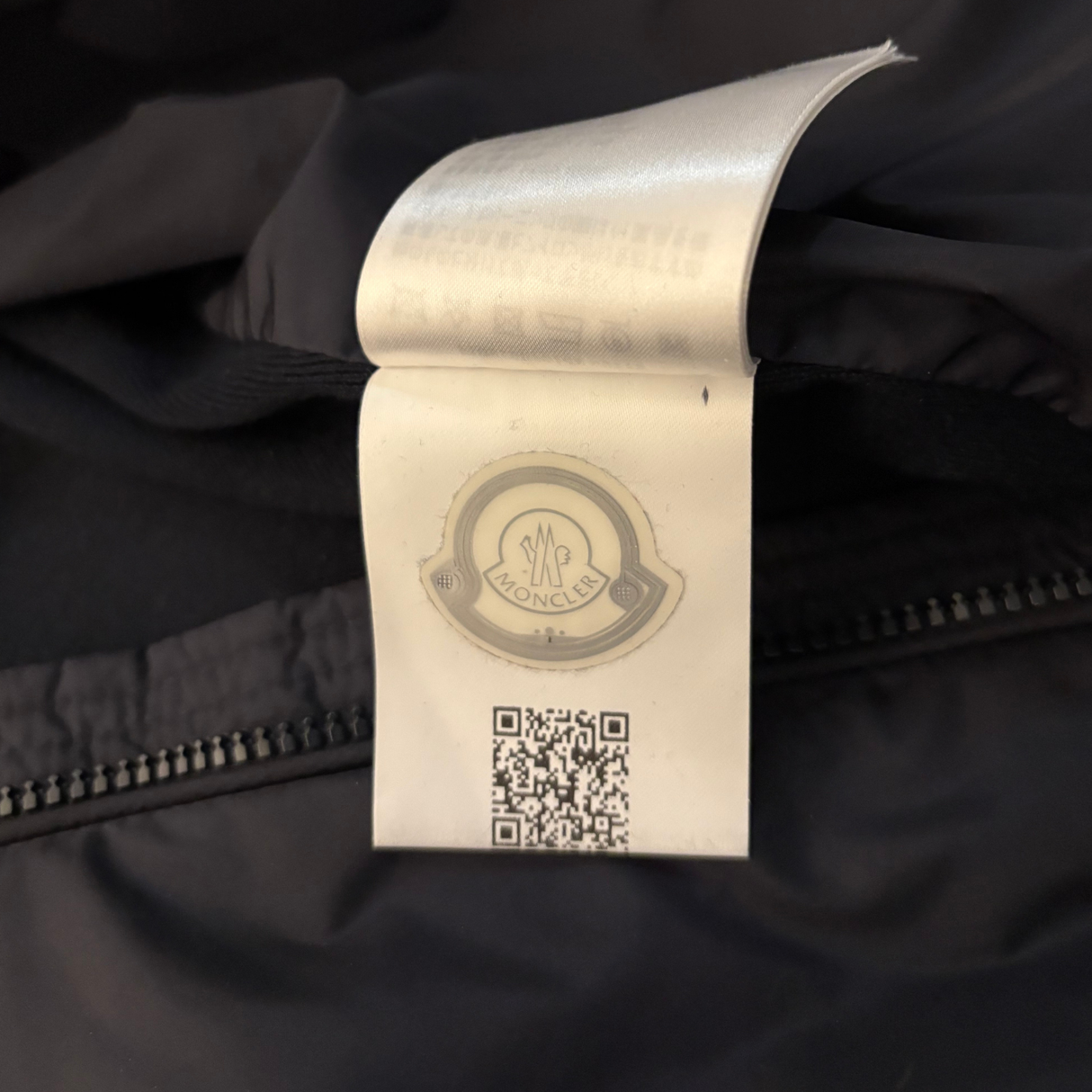 Moncler Hooded Cardigan / S