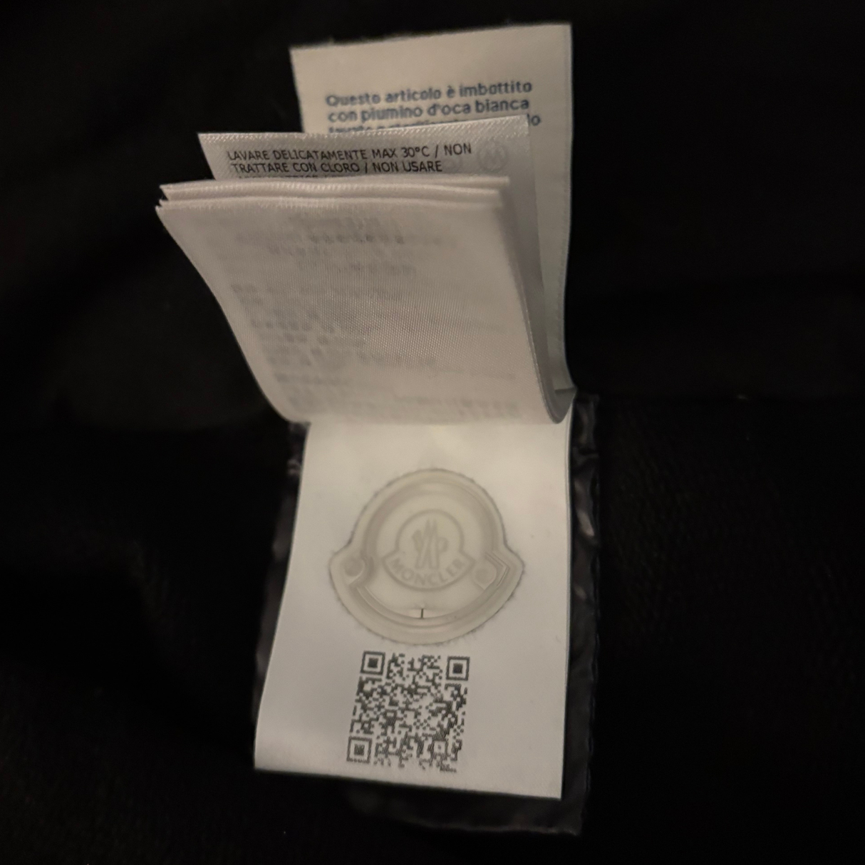 Moncler Hooded Cardigan / S