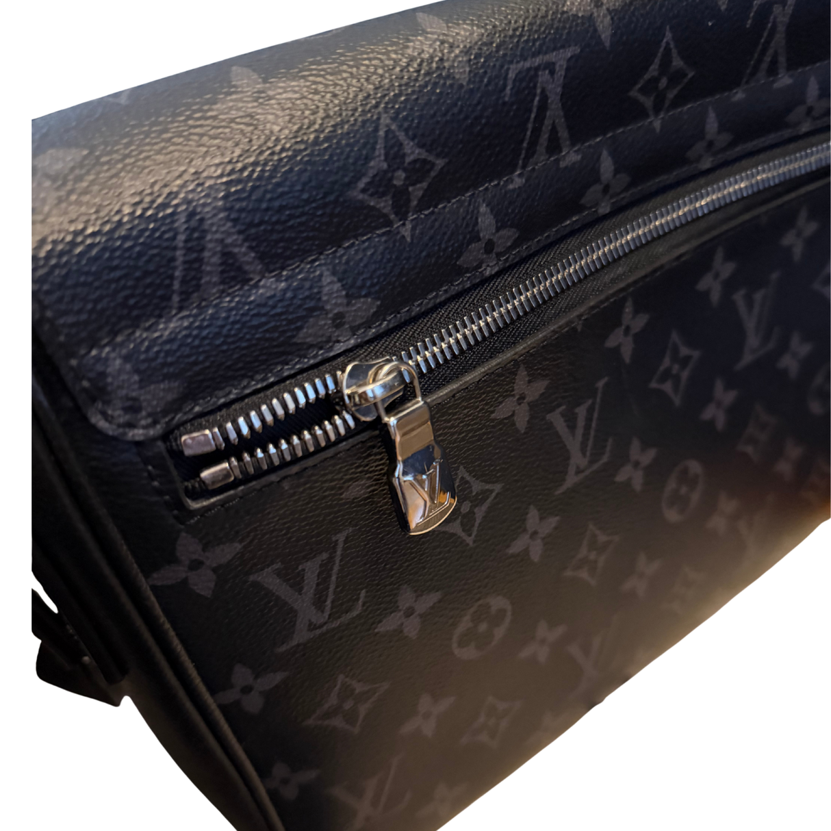 Louis Vuitton Messengerama Taigarama Bag