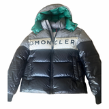 Moncler Jacket / XS