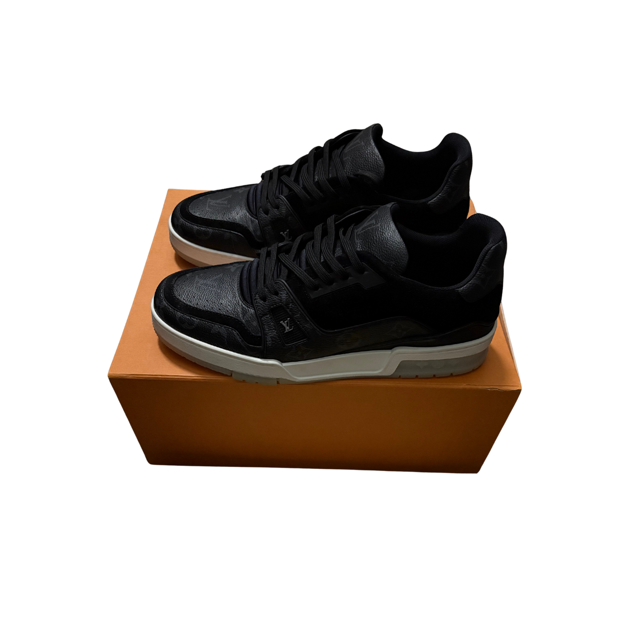 Louis Vuitton Trainer Sneaker / 8.5