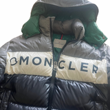 Moncler Jacket / XS