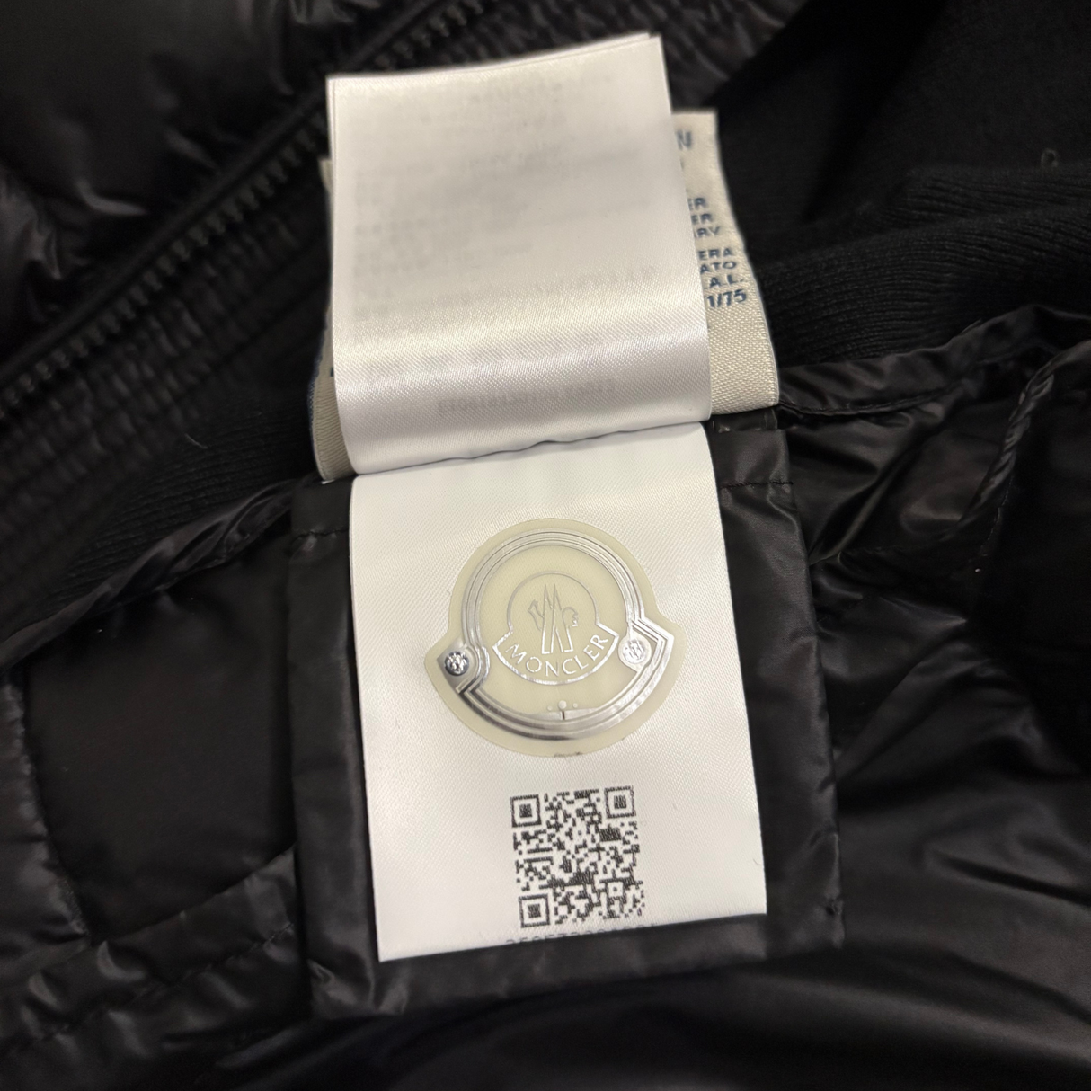 Moncler Tricot Cardigan / L