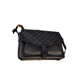 Louis Vuitton Messengerama Taigarama Bag